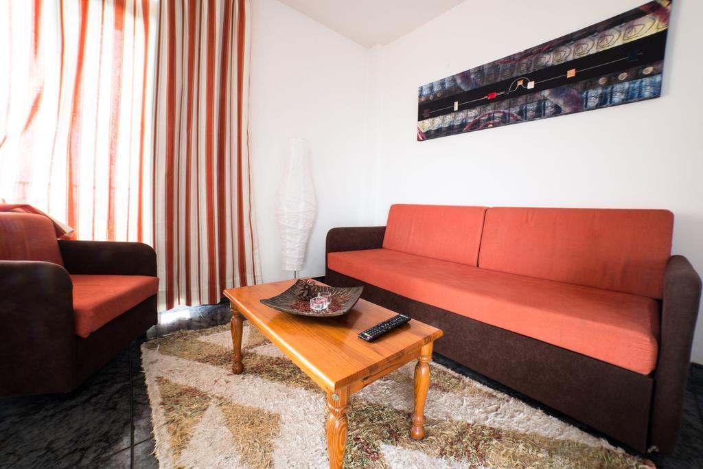 Apartamentos Jucar Jerez de la Jerez de la Frontera Dış mekan fotoğraf